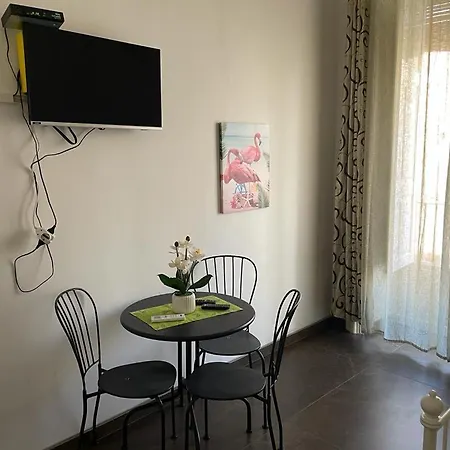 Apartment Politi House *
