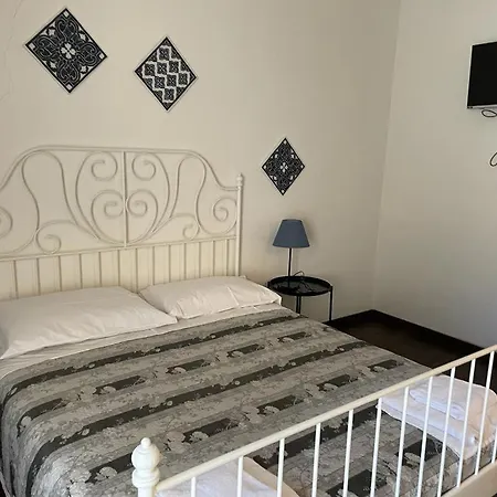 Politi House Apartment